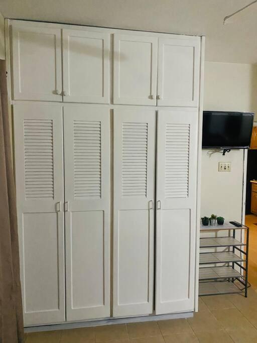 Club Caribbean Apartments ランアウェイ・ベイ エクステリア 写真
