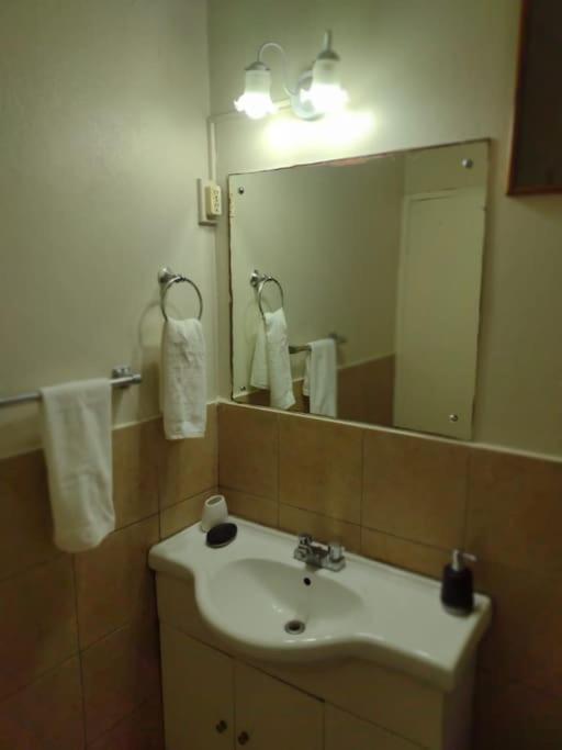 Club Caribbean Apartments ランアウェイ・ベイ エクステリア 写真